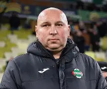 斯特拉斯堡宣布解雇主帅,寻求改善球队形势的简单介绍 斯特拉斯堡宣布解雇主帅,寻求改善球队形势的简单介绍